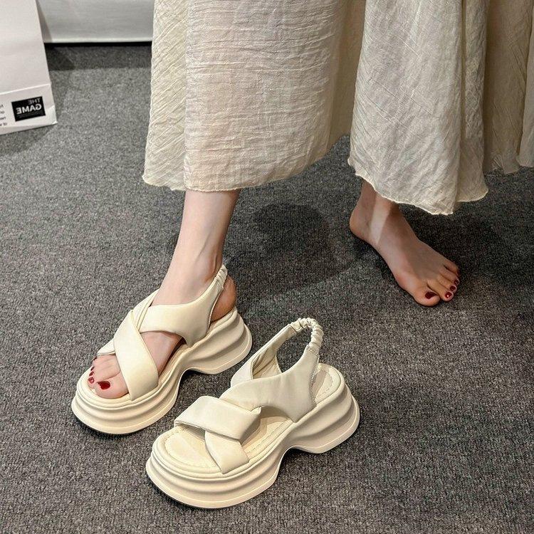Platform-soled sports sandals women's summer 2025 new versatile beach outer wear Roman shoes soft-soled heightening women's shoes