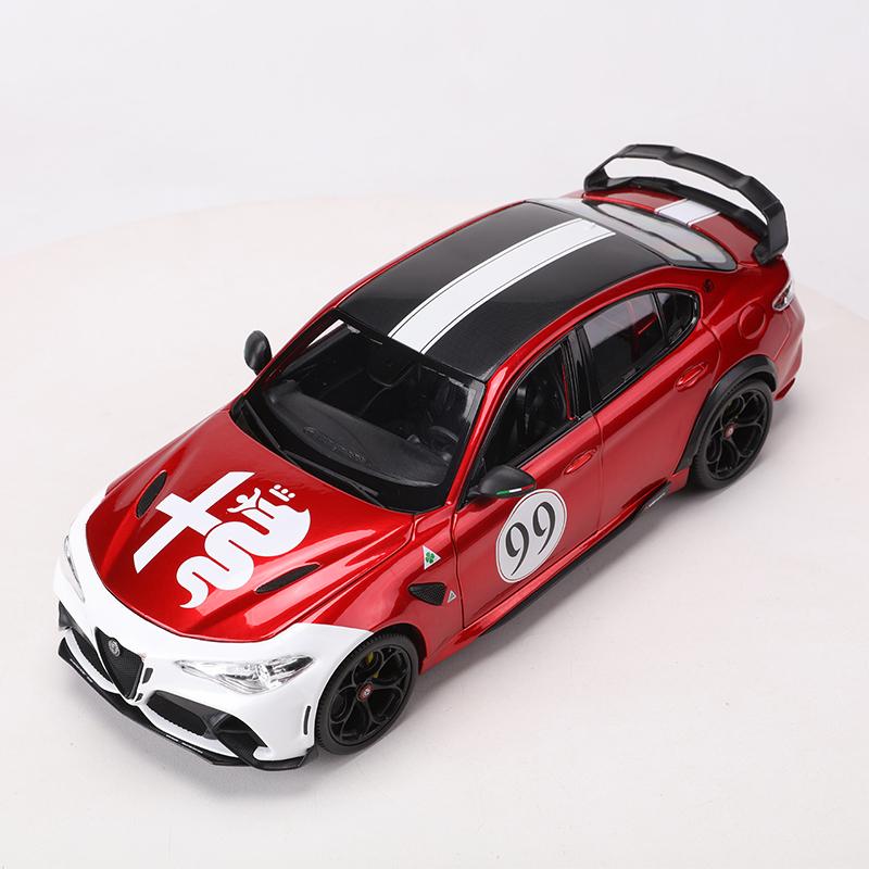 Burago 1:18 Alfa Romeo Giulia GTAm Open all doors Alloy Model Car