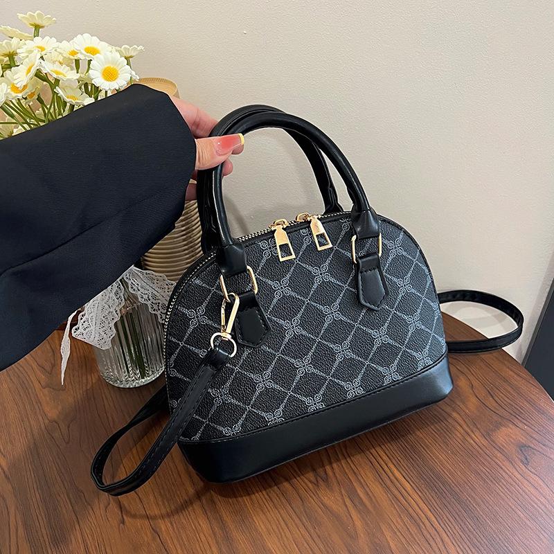 

Модная сумка-мессенджер, трендовая ретро женская сумка, весенняя новинка, универсальная повседневная портативная сумка через плечо