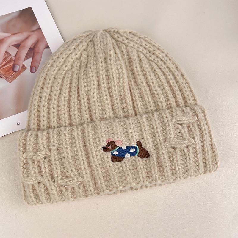 Embroidery Dachshund Beanie Hat Knitted Cap For Cold Seasons Warm Breathable бежевый