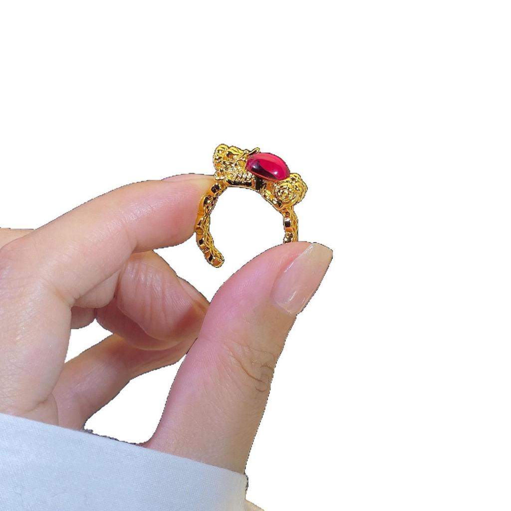 Exquisite 2025 Pixiu Ring: Unique, Retro, Versatile High-End Light Luxury Gold