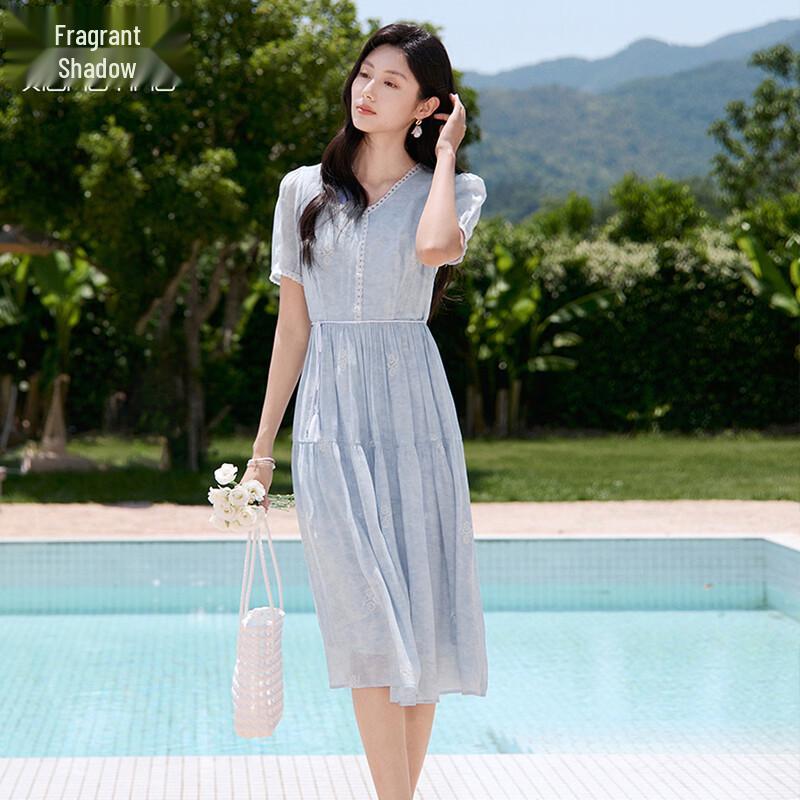 Xiangying V-Neck Embroidered Puff Sleeve Dress L