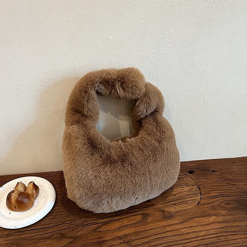 Autumn and Winter Fashion Handbag Small Bag Women's 2025 New Plush Bag Niche High-end Fluff Bucket Bag