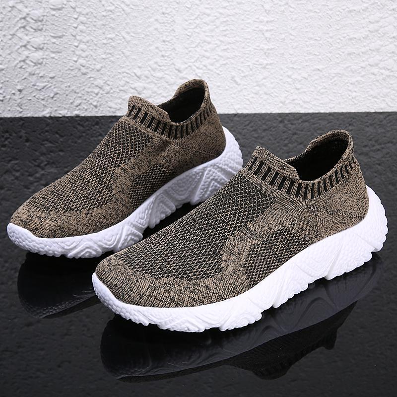 New Men Breathable Knit Casual Shoes Comfortable Slip-on Sport Shoes Street Fashion Loafers