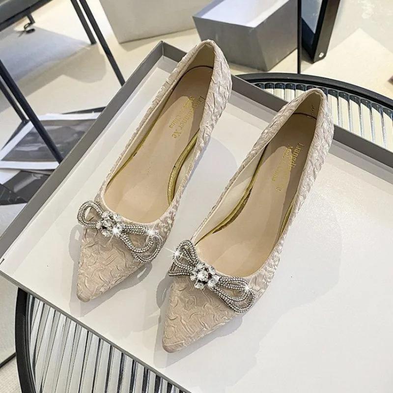 Spitze Zehenpartie mit mittleren Absätzen Schuhe für Damen Stiletto Hochzeit Brautschuh Damen Pumps Rabatt Y2k Rutschfestes Schuhwerk Mode An