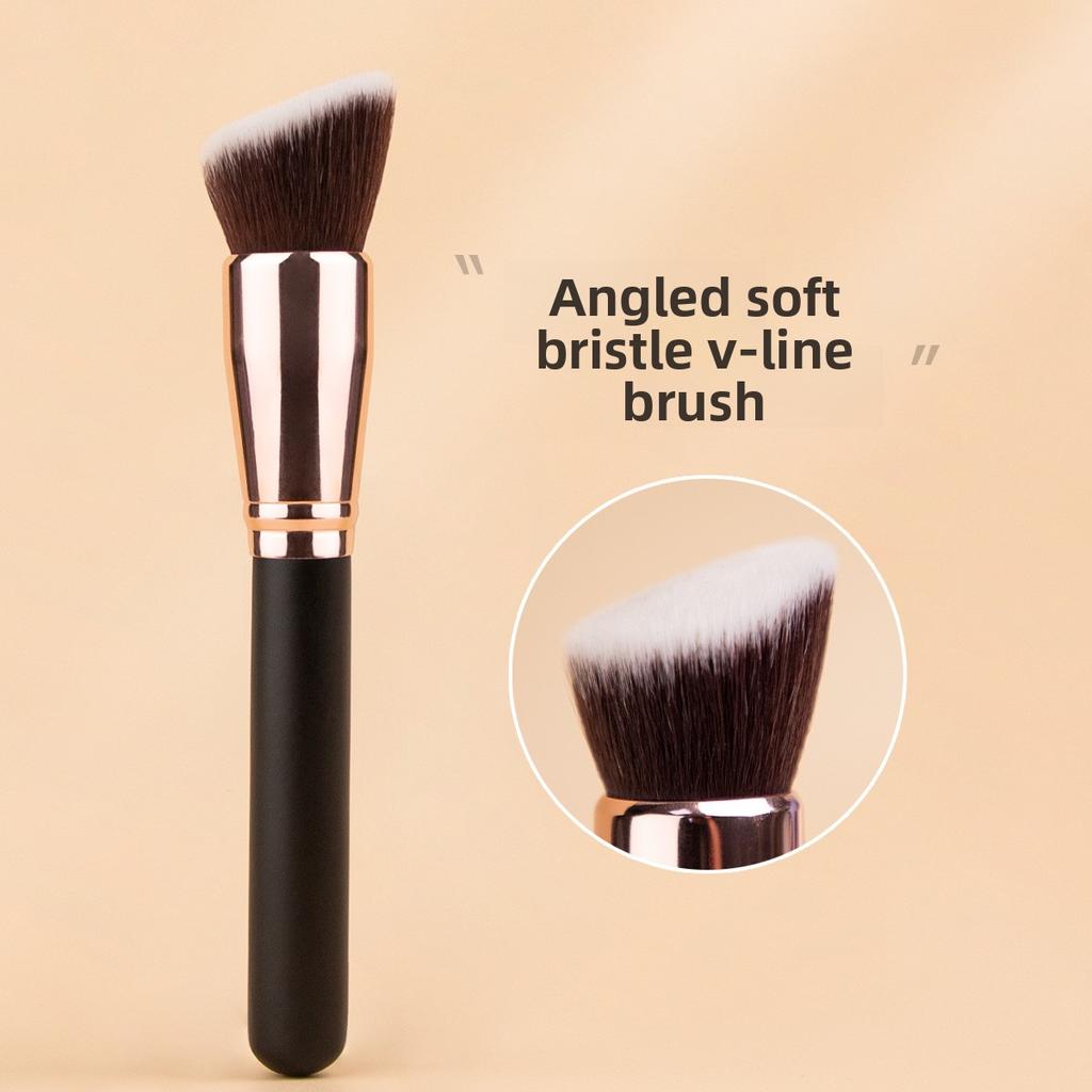 Single Large Oblique Angle Grooming Brush, High-quality Fiber Hair, Skin-friendly and Soft, Foundation Brush Smudge Brush