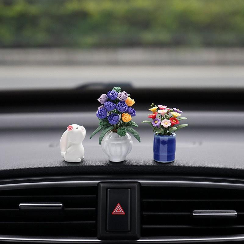 Cute Creative Car Interior Decoration Exquisite Mini Rose Vase Auto Center Console Decoration Ornaments Accessories Gifts