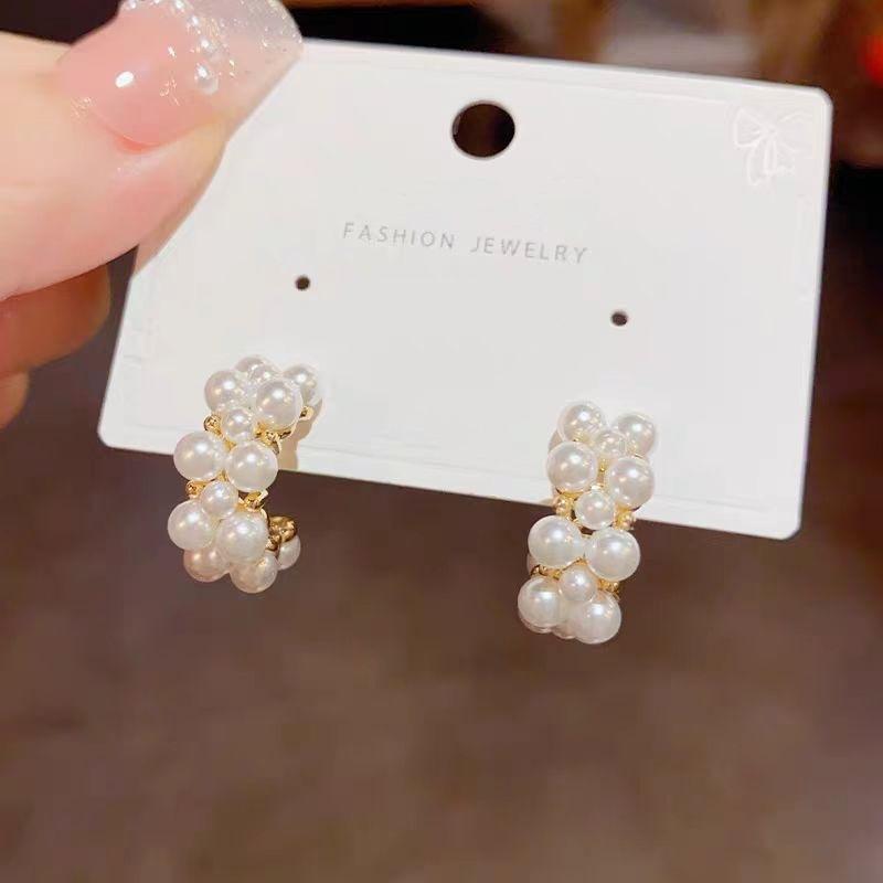 Light Luxury High-end Sense C-type Pearl Small Ear Ring Style Niche Temperament Earrings Versatile Commuter Earrings