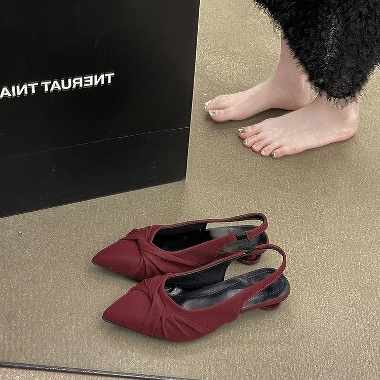 Niche Design Sense Pointed Sandals Women's Summer New Wear Fashion Bag Head Thin Heel Shallow Mouth Women's Shoes Tide