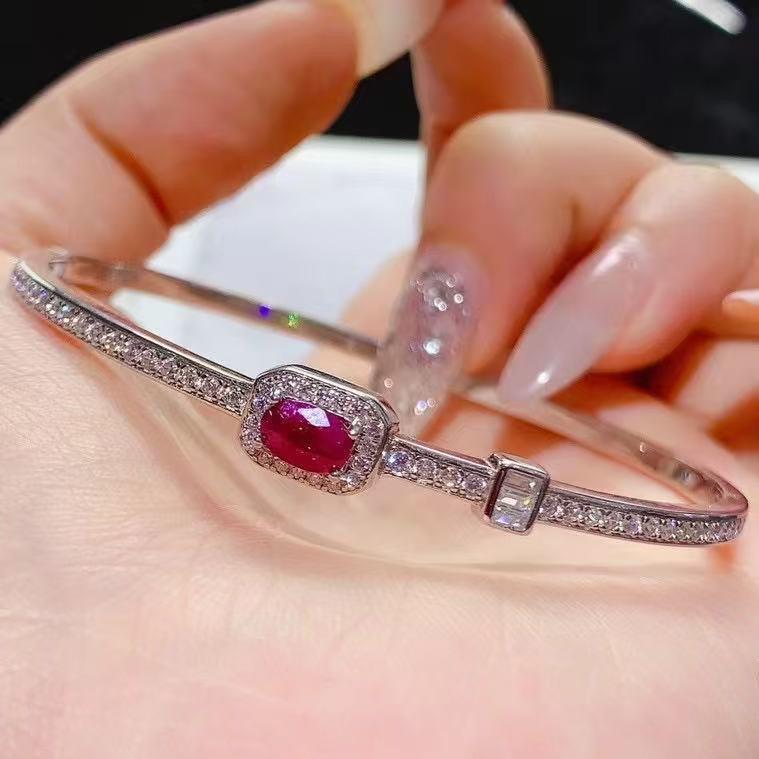 Natural Ruby Light Luxury Bracelet - Exquisite 925 Sterling Silver for Daily Wear