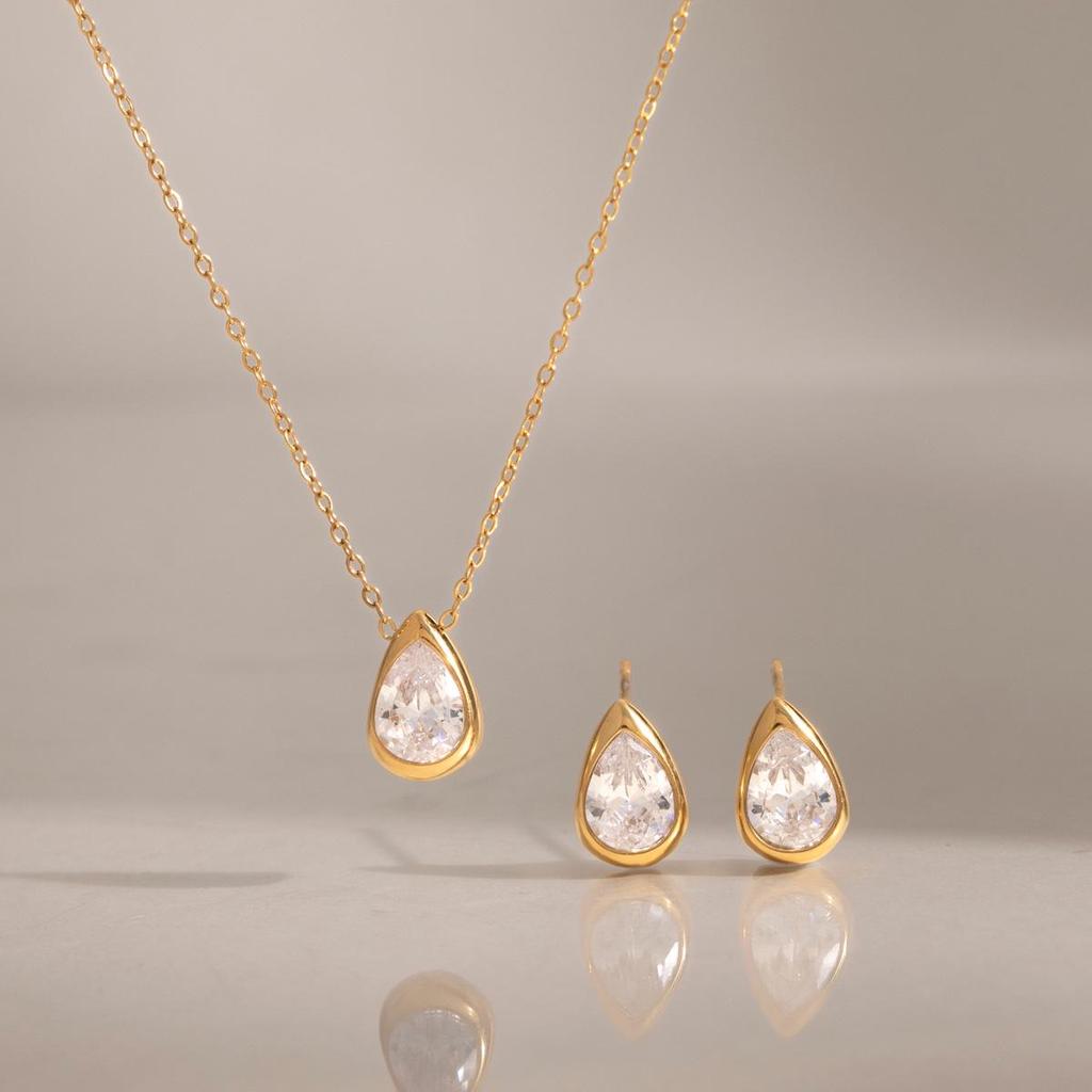 Wanxing Women's 18K Gold Plated Stainless Steel Necklace & Earrings Set with White Drop Zirconia, Light Luxury Jewelry Gift.