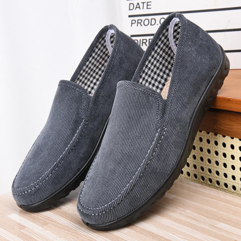 Cloth shoes are breathable, comfortable and lightweight, with soft soles and velvet, new daily cloth shoes. 39