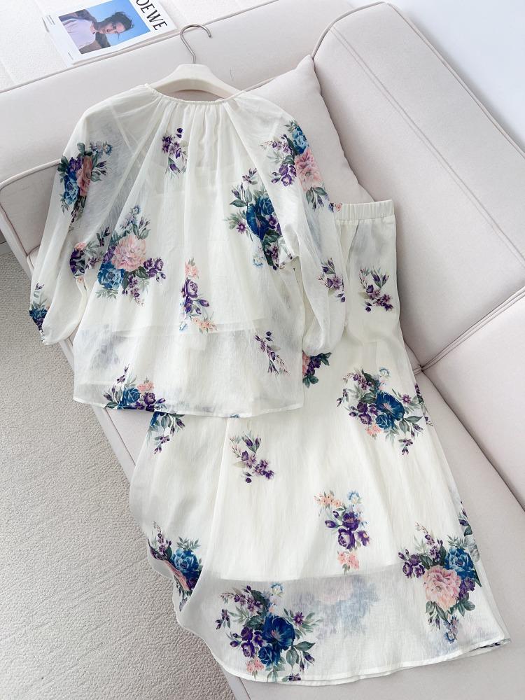 2026 Gentle Style Women's Floral Tencel Linen V-Neck Top & Skirt Set