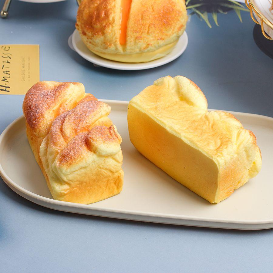 1Pcs Slow Rebound Simulation Bread Series Model Food Props Feel Wet And Soft, Pinch Toys And Fake Soft Fragrance.