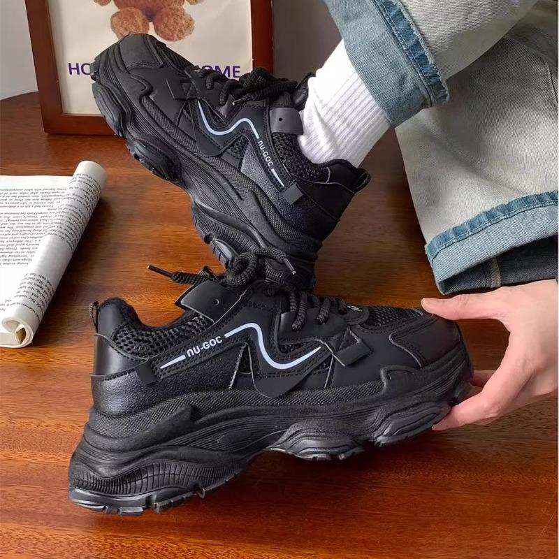 Versatile platform dad shoes, women's autumn and winter show small feet and increase in height, new fried street velvet casual sports shoes