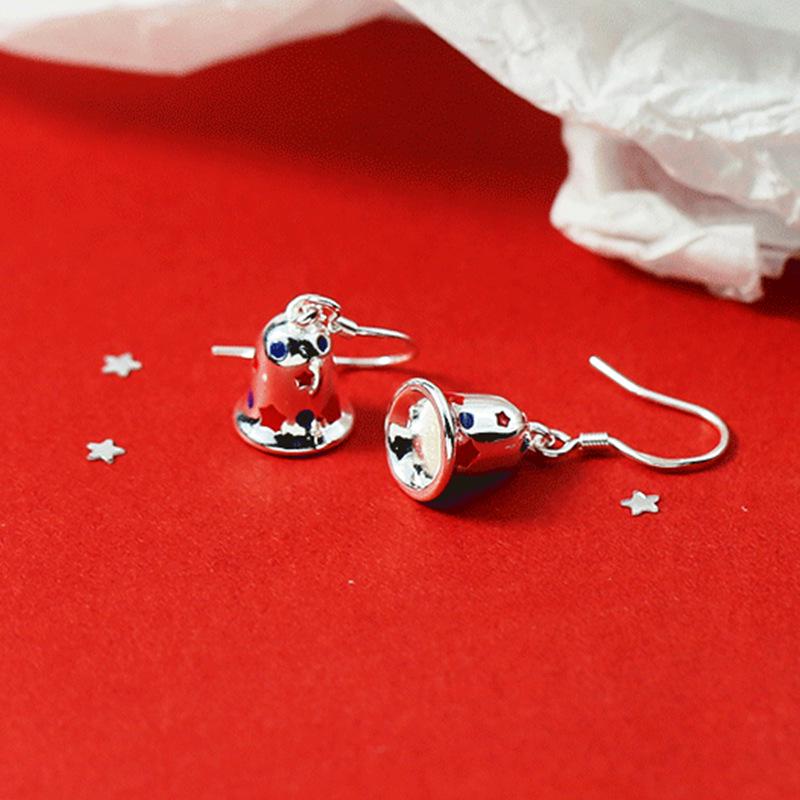 Christmas Bell Stud Earrings: Chic Autumn/Winter Design, Perfect Bestie Gift, Trendy Women's Fashion.