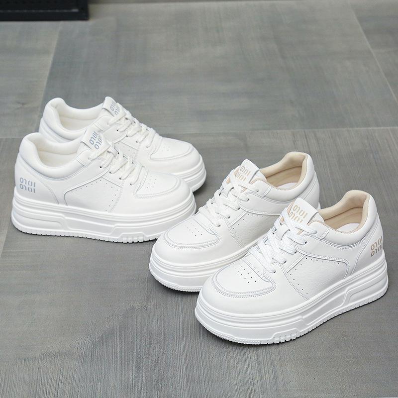 Muffin Platform White Shoes Women's 2025 Spring New Small Height Increase Soft Sole Versatile Bread Shoes Sports Board Shoes