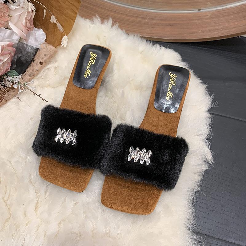 Light Luxury Rhinestone Fluffy Slippers Women's 2025 Autumn New White One-word Drag Fashion Open-toed Wedge Slippers