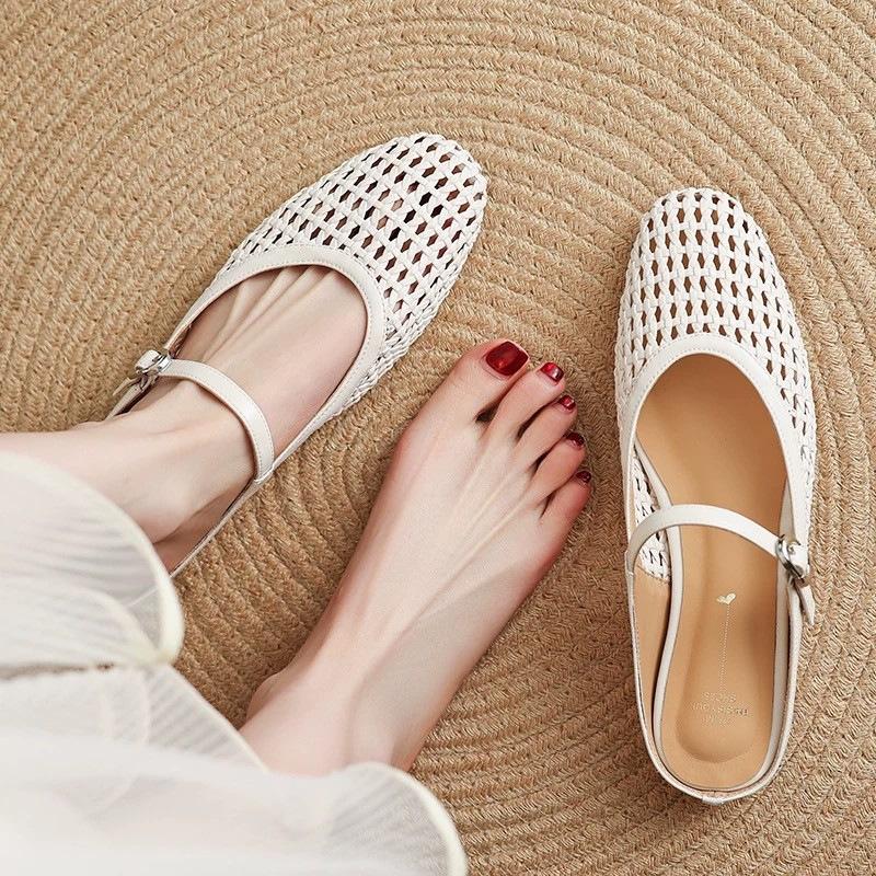 Summer new hollow breathable flat bottom soft bottom slippers women's outer wear bag head half slippers