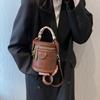 Textured retro bag women's autumn and winter new fashion retro shoulder messenger bag portable bucket bag tide
