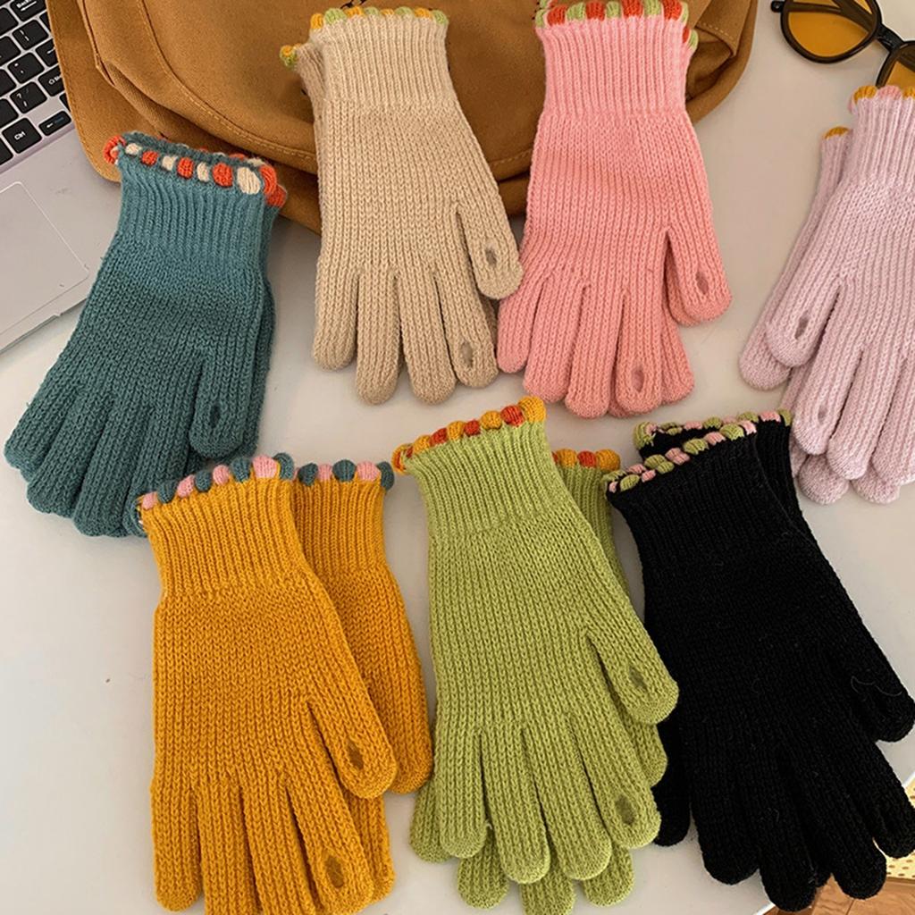 Knitted Five Finger Gloves with Loop Design and Ribbed Cuffs for Everyday Use and Comfortable Hand Protection