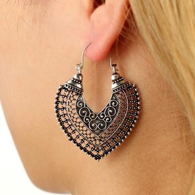 2018 Hot Ethnic Vintage Jewelry Carving Hollow Gypsy Heart Earrings For Women