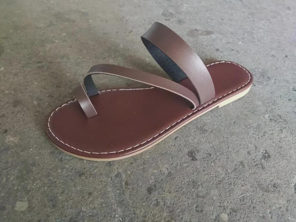 Women's Retro Lightweight Beach Sandals – Large Size Flat Toe Slippers with Cross-Border Appeal