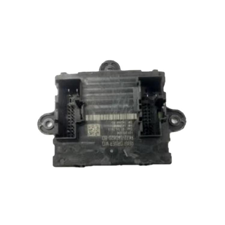 The LR073327 (left) and LR073326 (right) exhaust pipe brackets fit the 2018 Land Rover Range Rover Evoque. Suitable for Land Rover Range Rover Vogue 2018