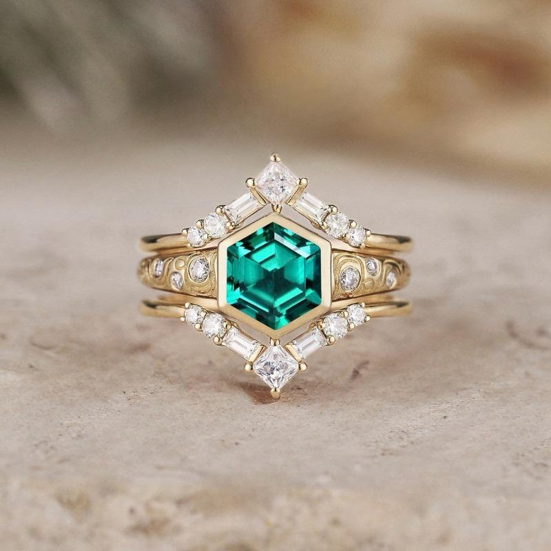 European and American new fashion hexagonal green zircon inlaid personalized versatile light luxury women's ring