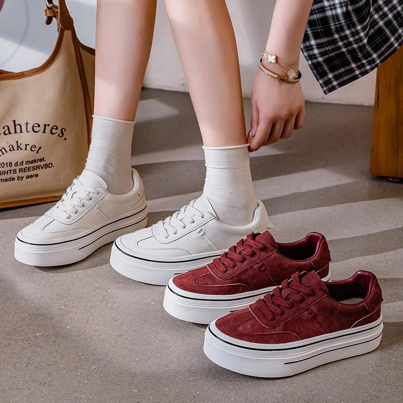 2025 Autumn New Versatile Board Shoes Student Low-top Harajuku Korean Version Casual Shoes Niche White Shoes Breathable Women's Shoes