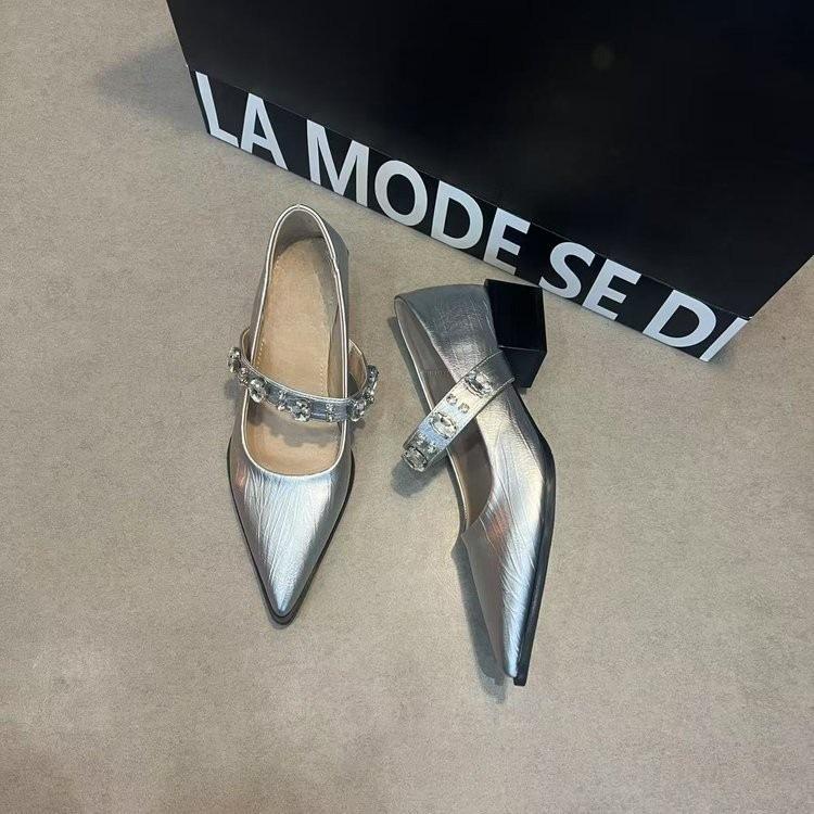 

Туфли Мэри Джейн с темпераментом весна и осень новые туфли-лодочки с острым носком и стразами 40 серебряный