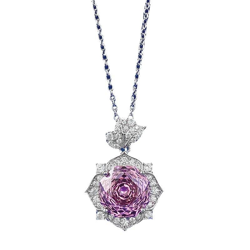 New S925 silver rose petal necklace for women, stylish and simple design, wedding jewelry.