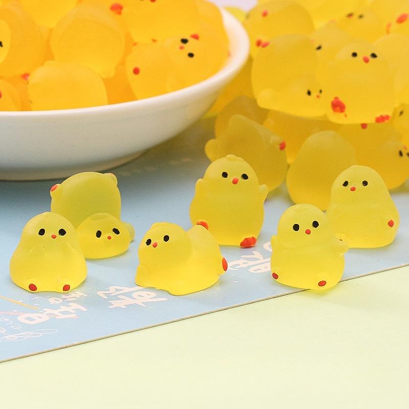 Mini Fluorescence Chicken Moss Toy Crafts Microlandscape Miniature Chick Figurines Children Gift Home Decor Accessories