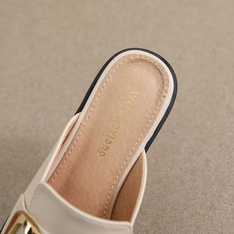 Spring New Women 'S Mules Outerwear Slippers Fashion Mules Metal Design British Style Flat Casual Shoes Banquet And Office