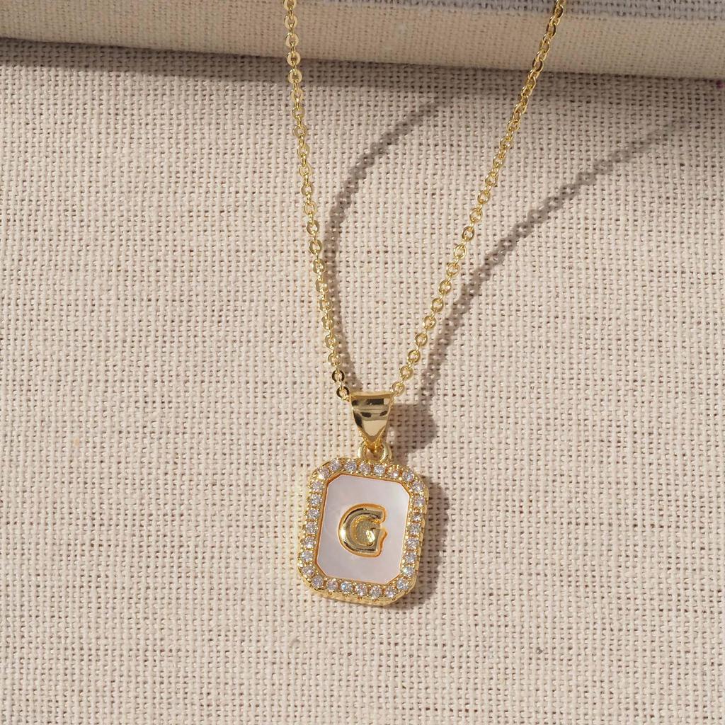 Gold-Plated Copper Shell 26 English Letters Pendant Necklace for Women - Niche Fashion Jewelry