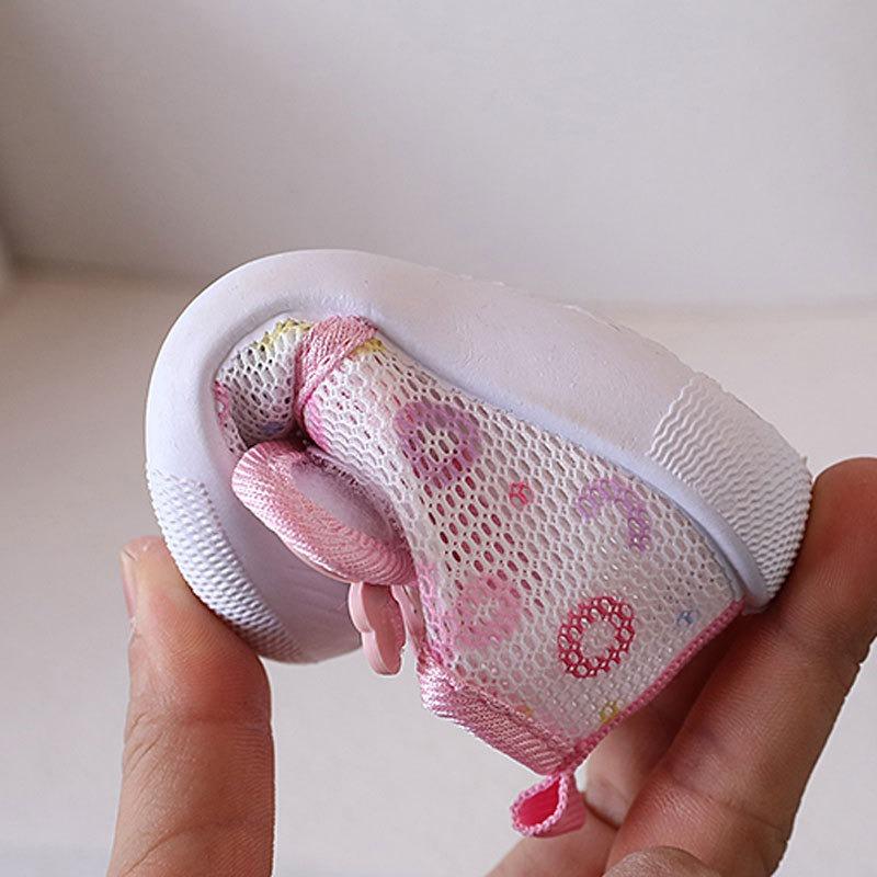 Sommer 0-1-3 Jahre Baby Hohl-Netzschuhe, Weichsohlige Lauflernschuhe für Jungen und Mädchen, Kleinkind Quietsch-Sandalen.