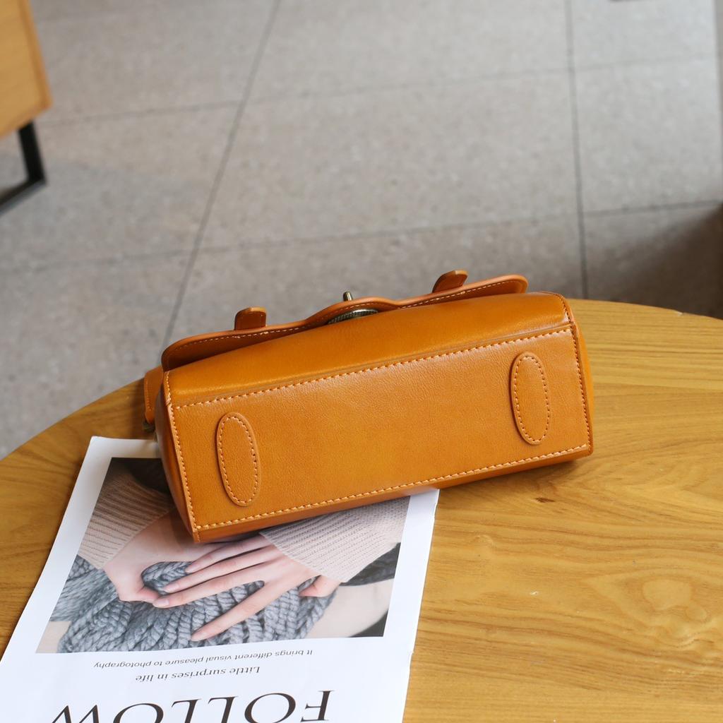 Women's Crossbody One Shoulder Wide Shoulder Strap Commuter Bag