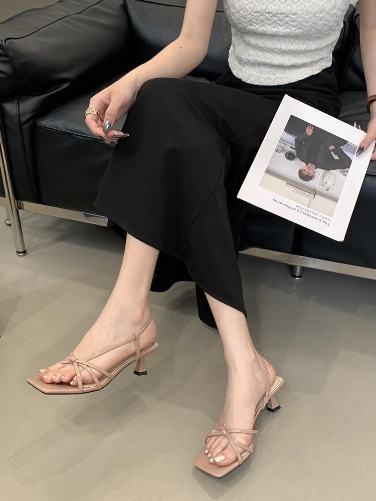 Golden ribbon Roman sandals women's spring and summer 2025 new versatile open-toed square-heeled one-word cool slippers