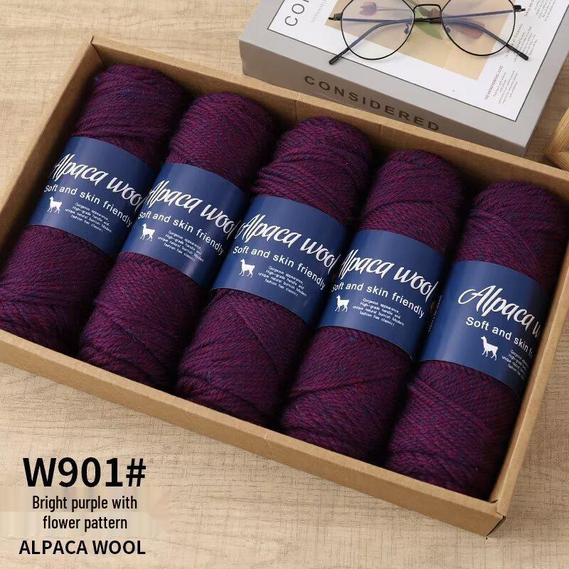 Soft Alpaca Yarn: Comfortable, ideal for hand-knitting scarves and other medium-thick projects.