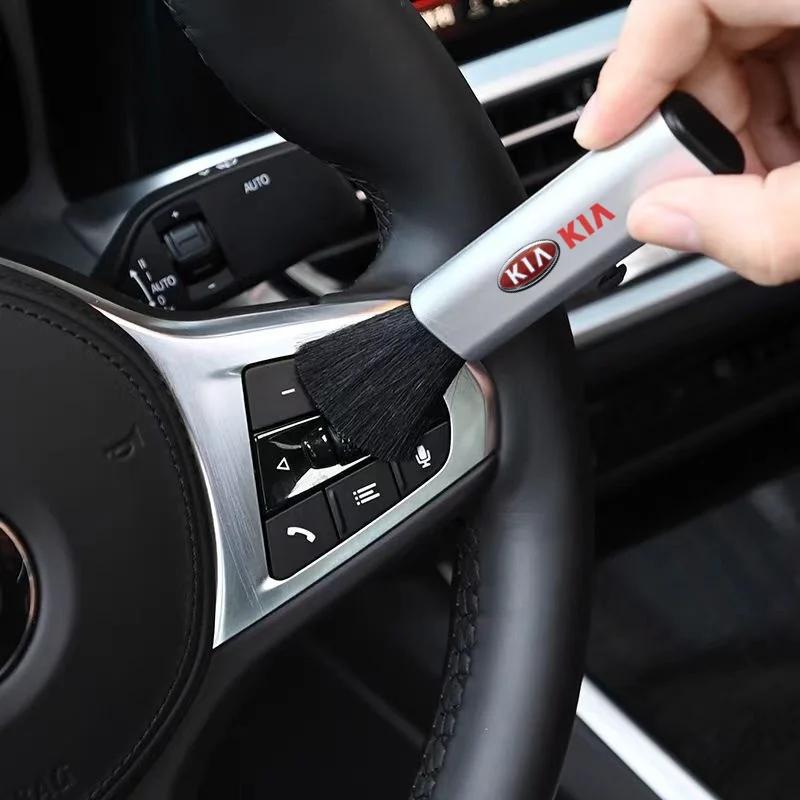 BBEE3 Car Air Vent Cleaning Brush Retractable Dust Cleaner for KIA Cerato Rio Ceed Sportage Soul Picanto Car Accessories