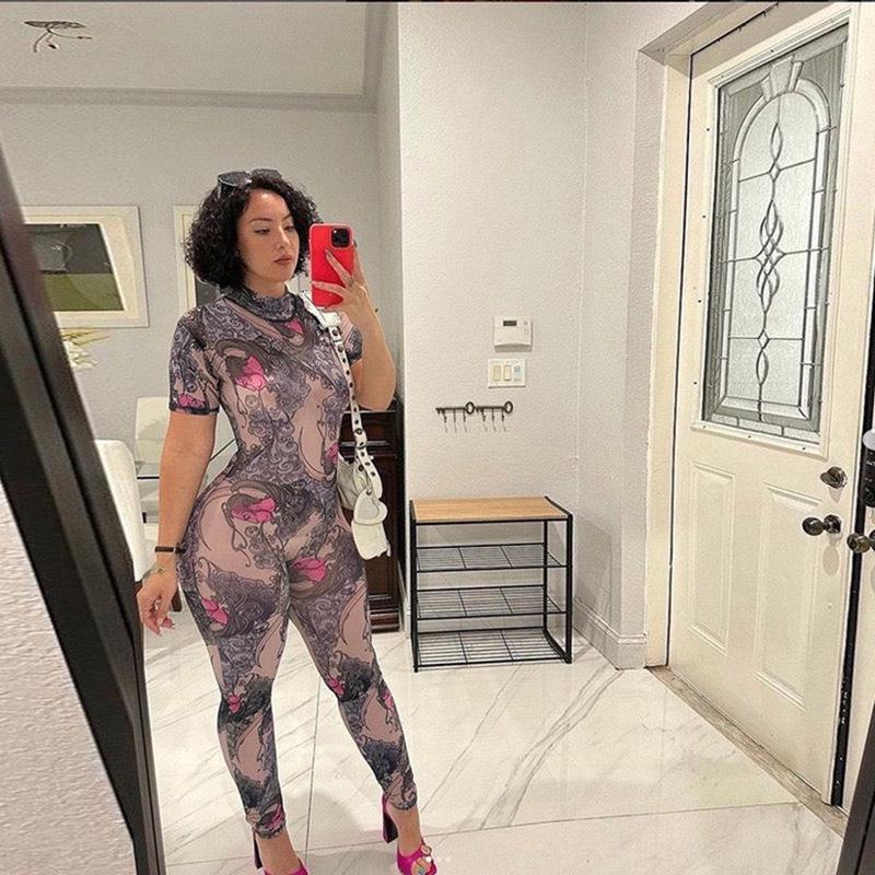 Salopetă de vară 2025 din plasă cu imprimeu digital, fără spate: Stilul stradal european și american