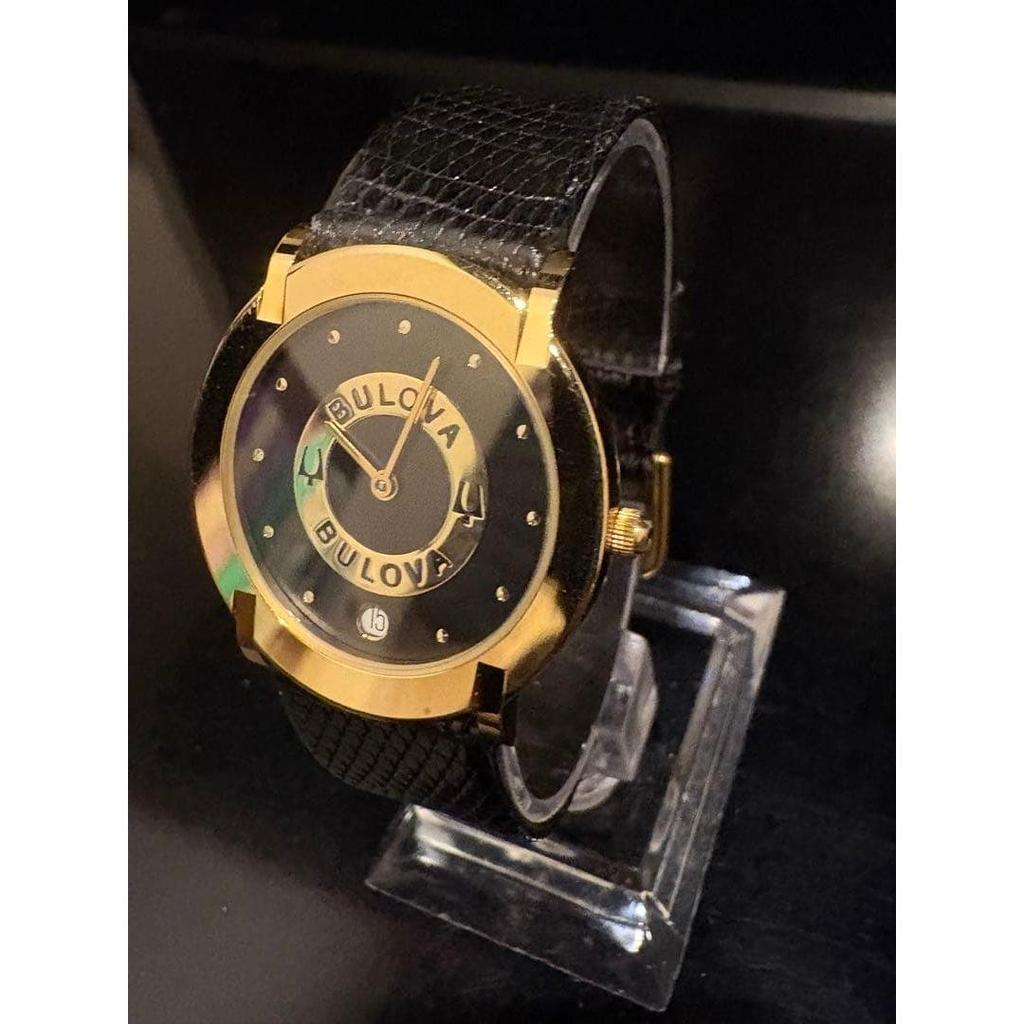 Used  (Rare) Bulova] Bulova quartz watch black/gold