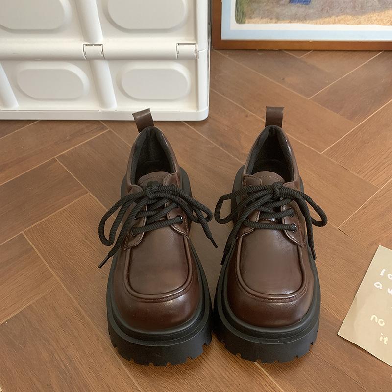 

Маленькие кожаные туфли на толстой подошве для женской осени, новые универсальные в стиле колледжа, ретро лоферы, одинарные туфли для женщин 40 коричневый