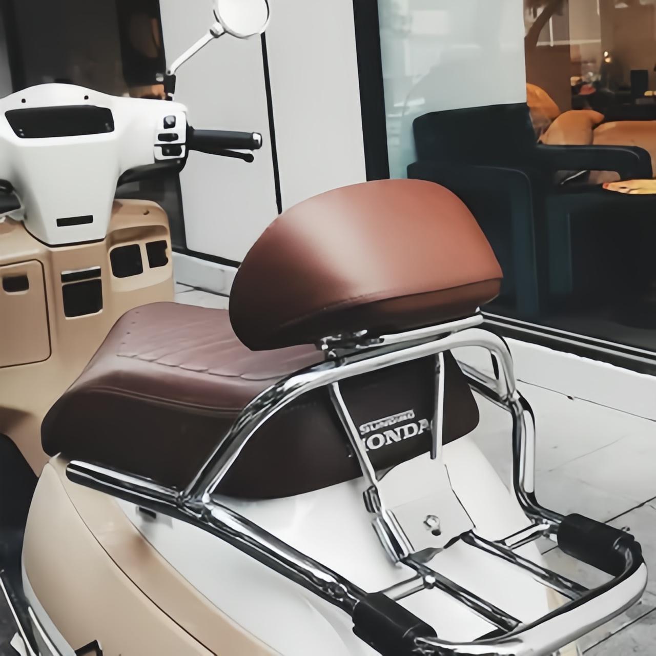 

Ретро-спинка Tianfeishi для Honda NS125LA, Легке встановлення Brown retro backrest for NS125LA