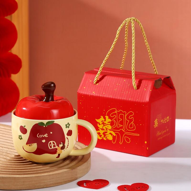 MOZHOU Cute Apple Ceramic Mug with Lid