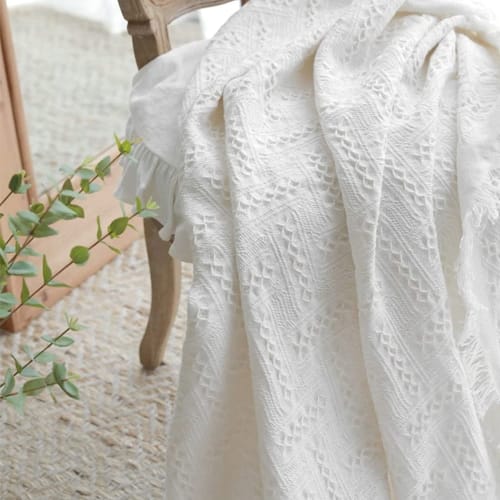 White Knitted Tablecloth, Small Knitted Tablecloth with Tassels, Bedside Tablecloth, Single Sofa Cover, Tablecloth for Small Coffee Table (90*90cm)