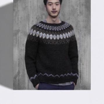 Women's Round Neck Long Sleeve Fair Isle Knit Sweater Regular Fit Casual Pullover Top