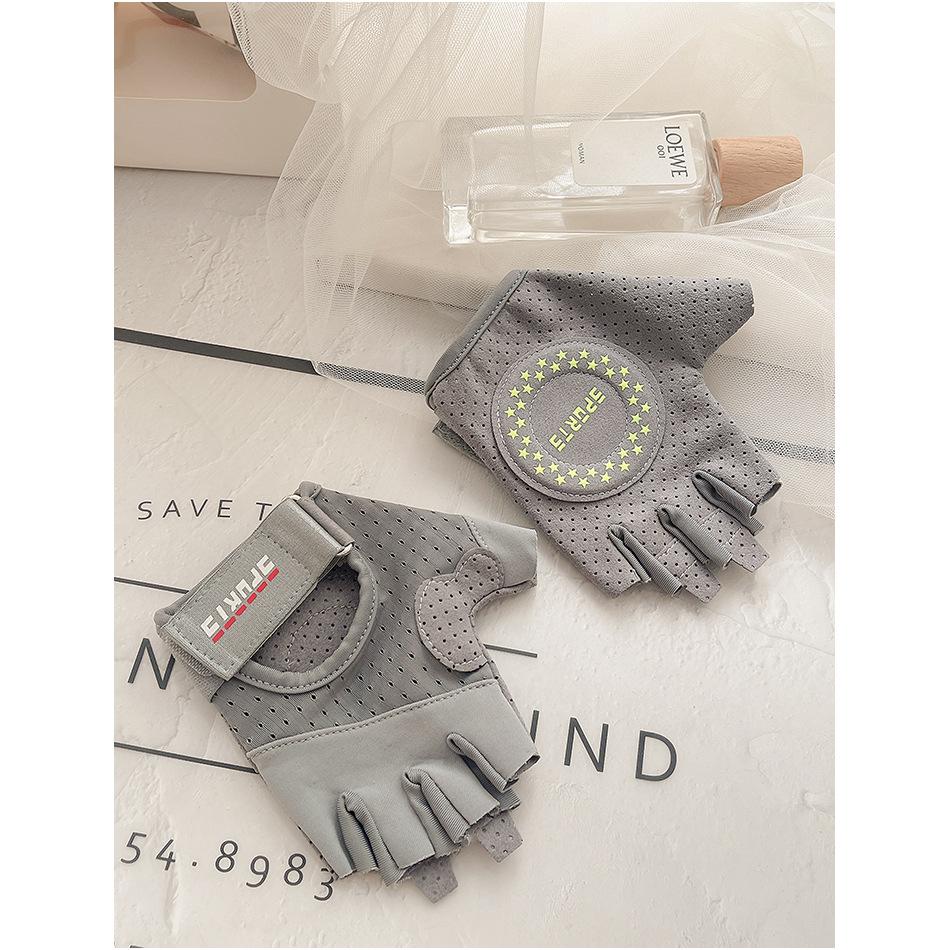 Summer outdoor gloves men's and women's yoga non-slip half finger training wear-resistant breathable fitness gloves new products