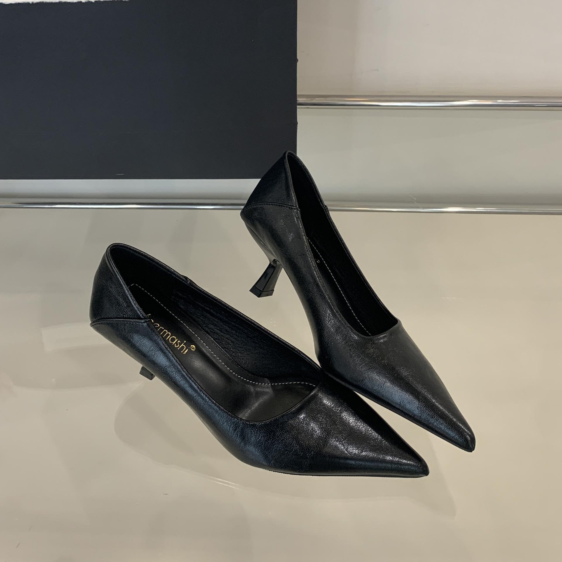 

Niche French pointed leopard print high heels women s 2025 new spring temperament socialite not tired feet commuting shoes 34