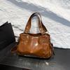 Retro Tasche mit großem Fassungsvermögen, Damenhandtasche aus weichem Leder, neue einfache Pendler-Umhängetasche, Ein-Schulter-Mutter-Tragetasche.